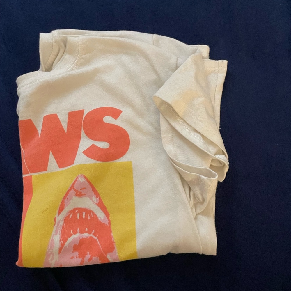 Jaws graphic T